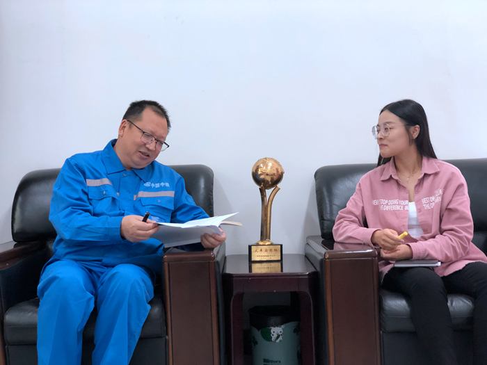 附图四：与入党申请人谈话.png
