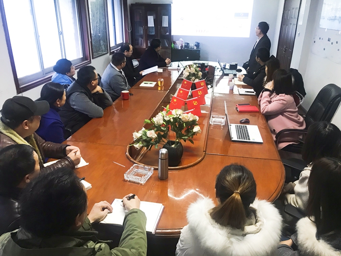 图2 5G知识讲座现场.jpg