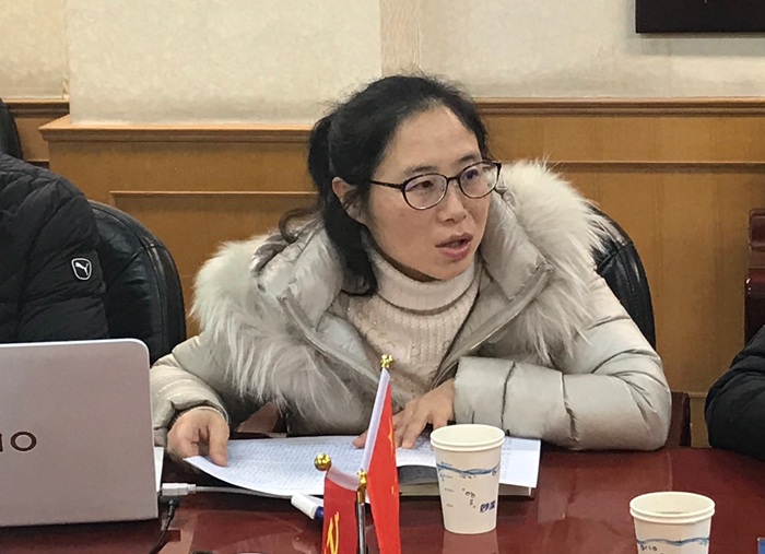 图4：工会副主席陈艳发言_副本.png
