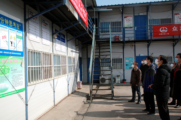 1583490169110948.jpg 图2:检查防疫宣传情况_副本.jpg