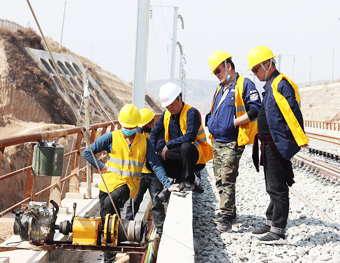 1585625934393740.jpg 图四:绞磨机放线副本.jpg