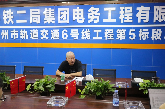 图3：项目副经理谈安全.JPG