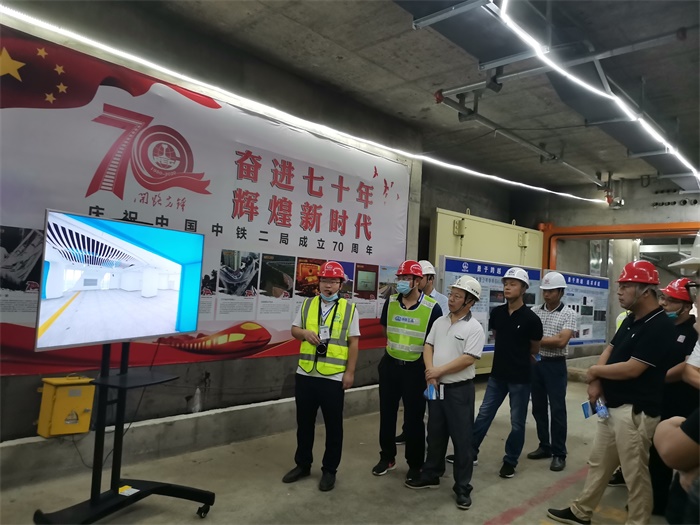 图2：BIM应用展示（郑杰摄）.jpg