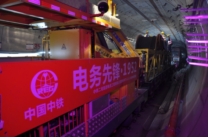 1593090959123251.jpg 环网电缆-榭葑区间(苏州地铁5号线中铁二局-马诚摄影) (27).JPG