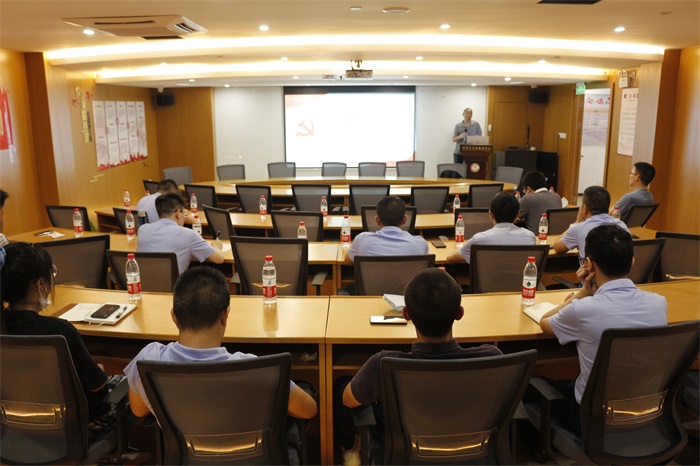 1593433010132916.jpg 观看廉洁教育视频.JPG