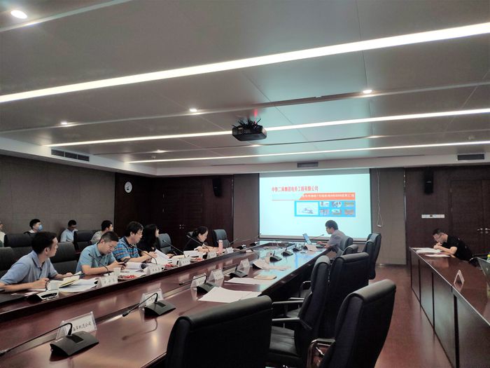 智能化分公司刘自玮在进行成果汇报_副本.jpg