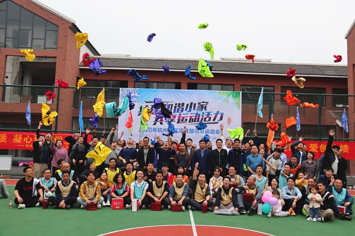 1604313951956983.jpg 合影网站用.jpg