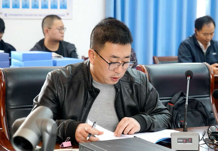 1607331888216794.jpg 图2:现场汇报.jpg