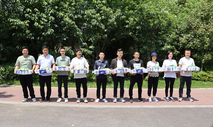 图4：颁奖合影 - 副本.jpg