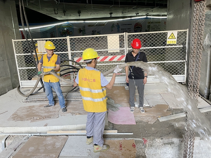 1625823132313873.jpg 图1:模拟大水进入现场.jpg