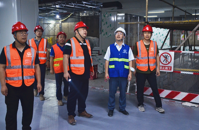 1626943129392148.jpg 检查施工现场_副本.jpg