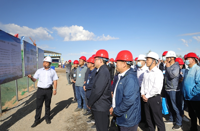 领导视察 (2)_副本.jpg