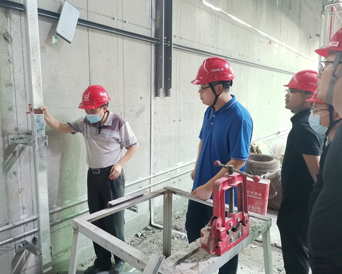 1631698893120747.jpg 现场勘查.jpg