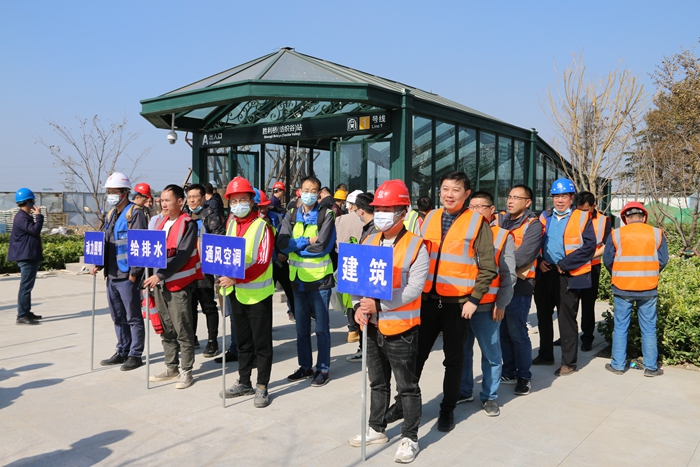 1635470958923031.jpg 图1:集合整队.JPG