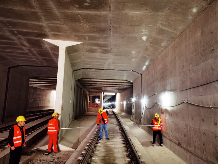 现场电缆测量 - 副本.jpg