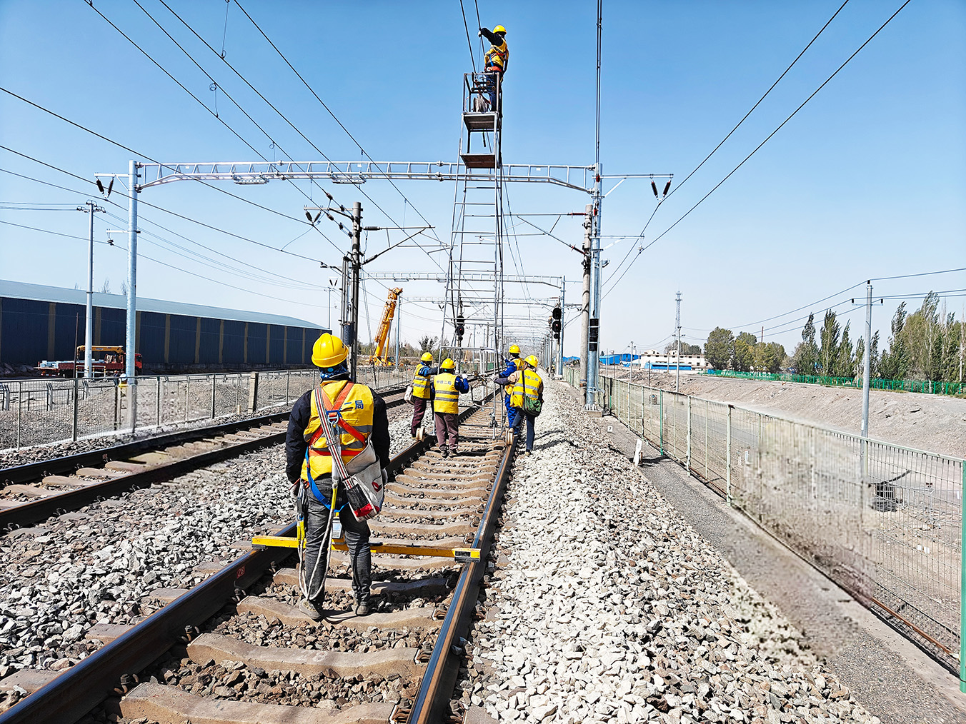 1760492889601756.jpg yumen.jpg